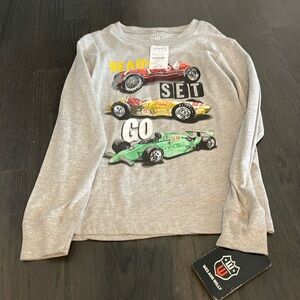 WES & WILLY long sleeve NWT tshirt